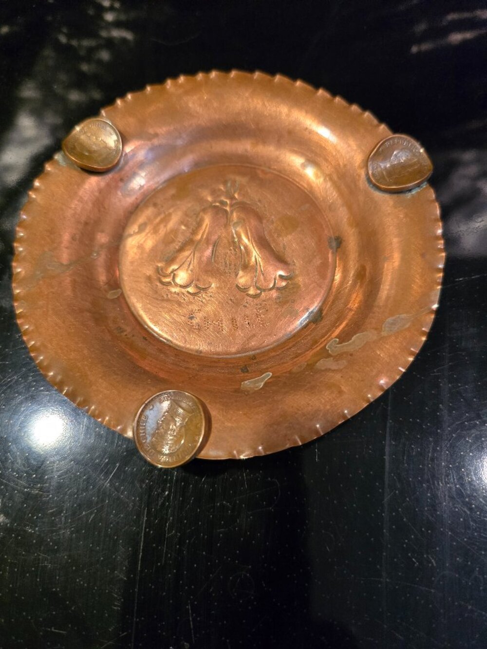 Hammered Copper Ashtray Chile Souvenir Coins Hand-embossed Copihues 4.5" 1940s